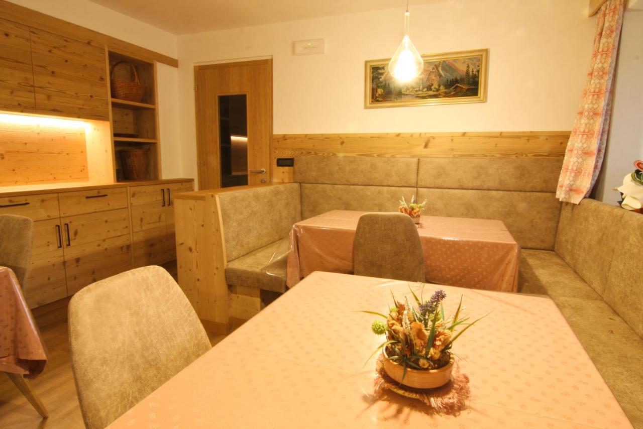 Pension Enzian Badia  Exterior foto